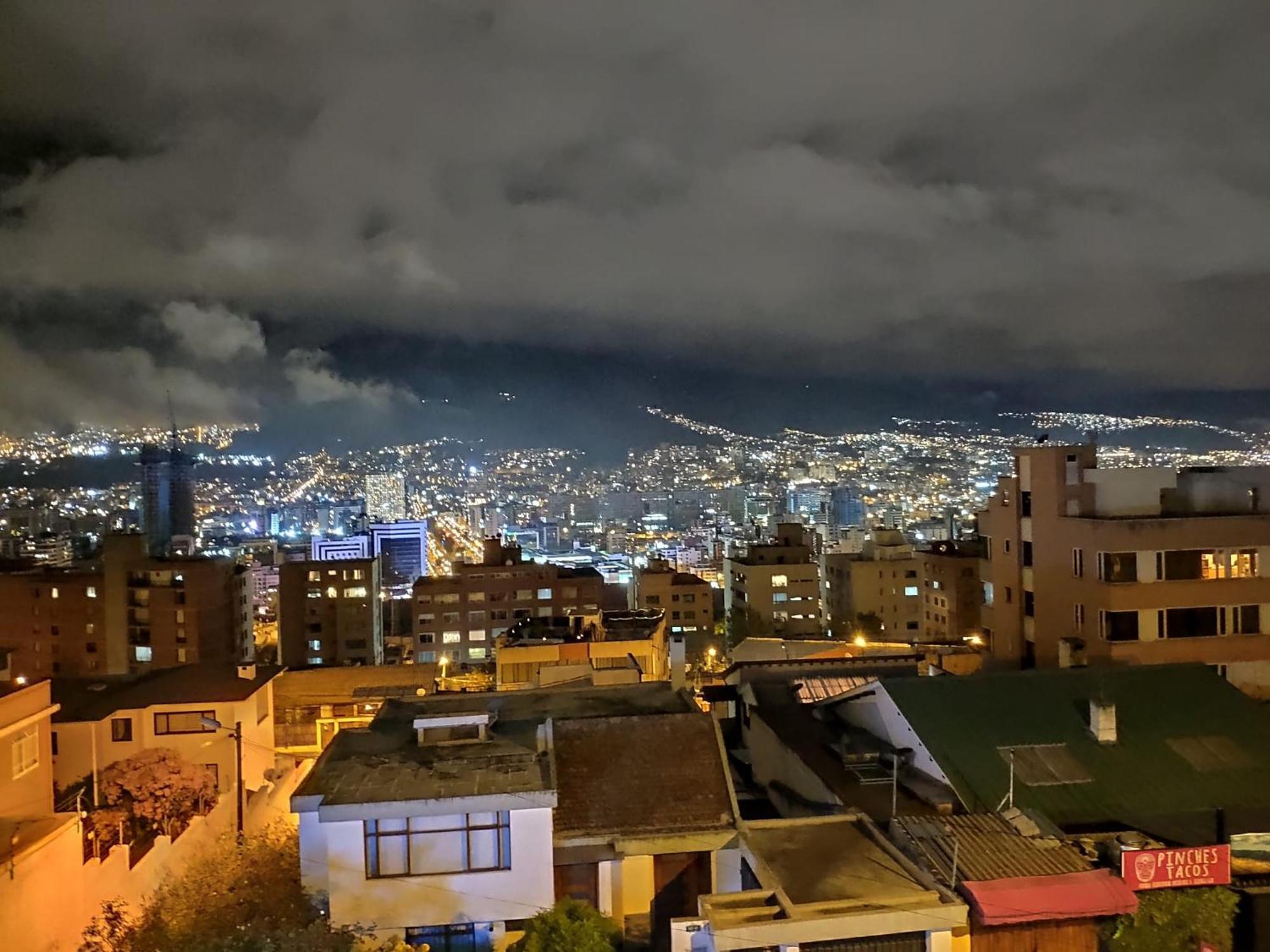 St. Gallen Haus Panzió Quito Kültér fotó